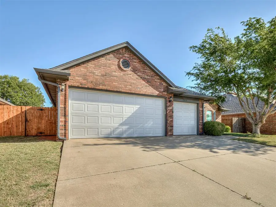 2805 NW 166th Street, Edmond, OK 73012 - #3