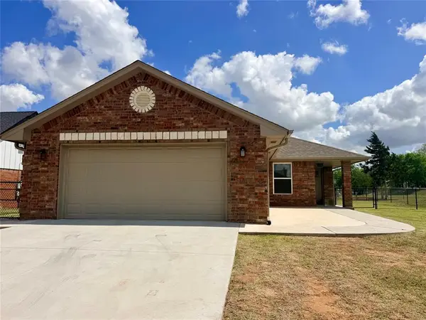 131 Bowerwood Drive, Chickasha, OK 73018