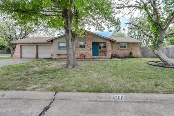 4300 S Vickie Drive, Del City, OK 73115
