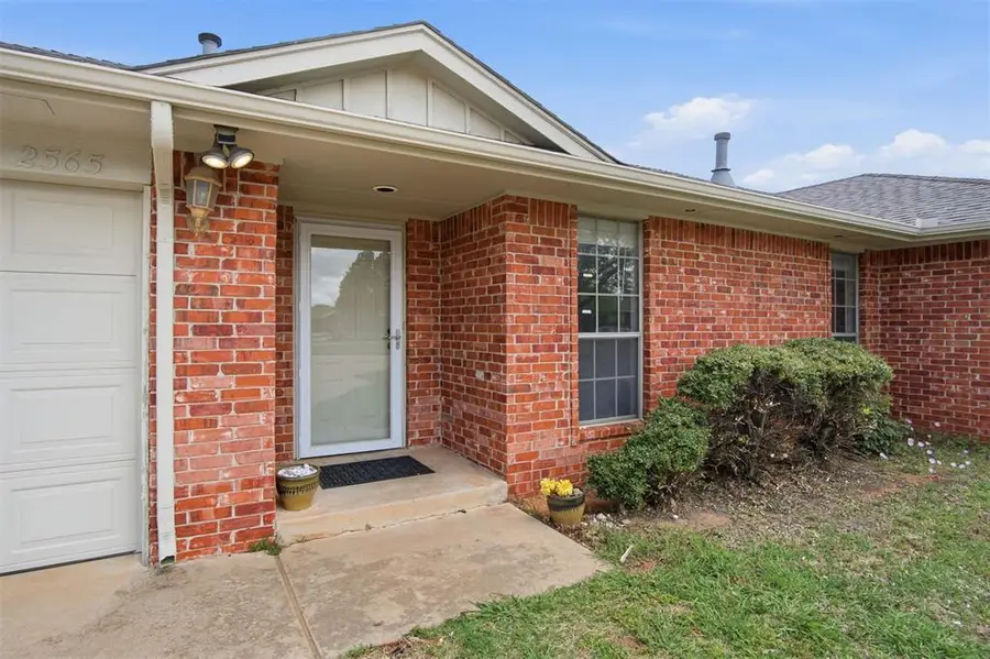 2565 Lynn Lane, Oklahoma City, OK 73120 - #3