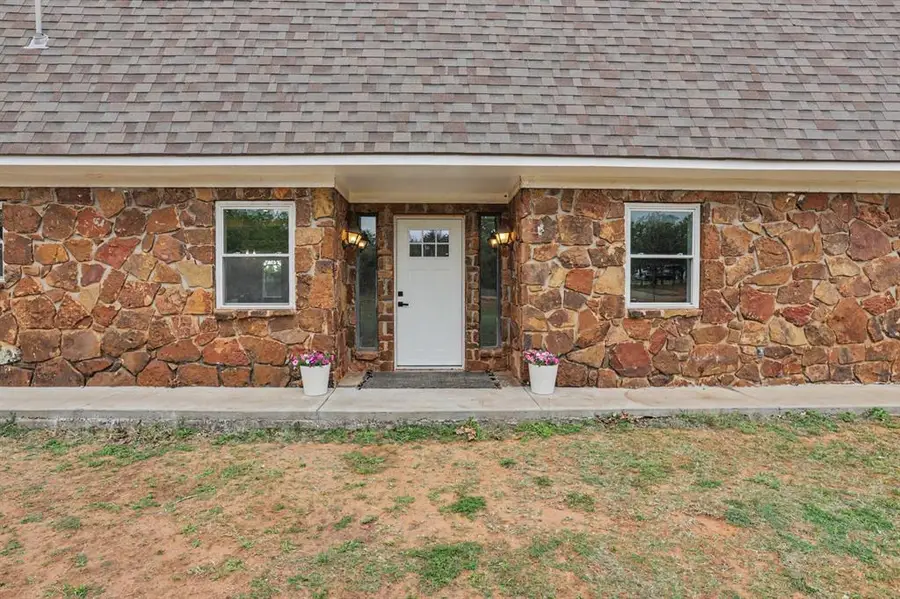 331178 E Captain Drive, Wellston, OK 74881 - #2