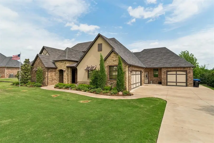 21484 S Sawtooth Circle, Edmond, OK 73012 - #2
