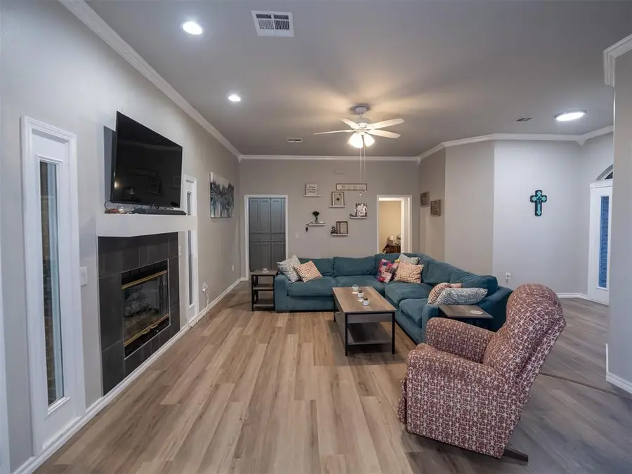 424 Blue Spruce Drive, Oklahoma City, OK 73130 - #3