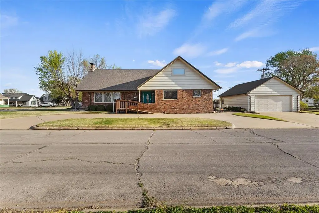501 E Walnut Street, Fairview, OK 73737 - #1