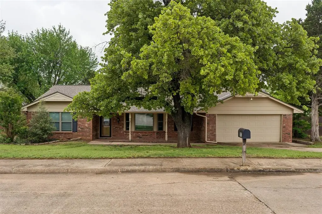 912 E 10th Street, Edmond, OK 73034 - #1