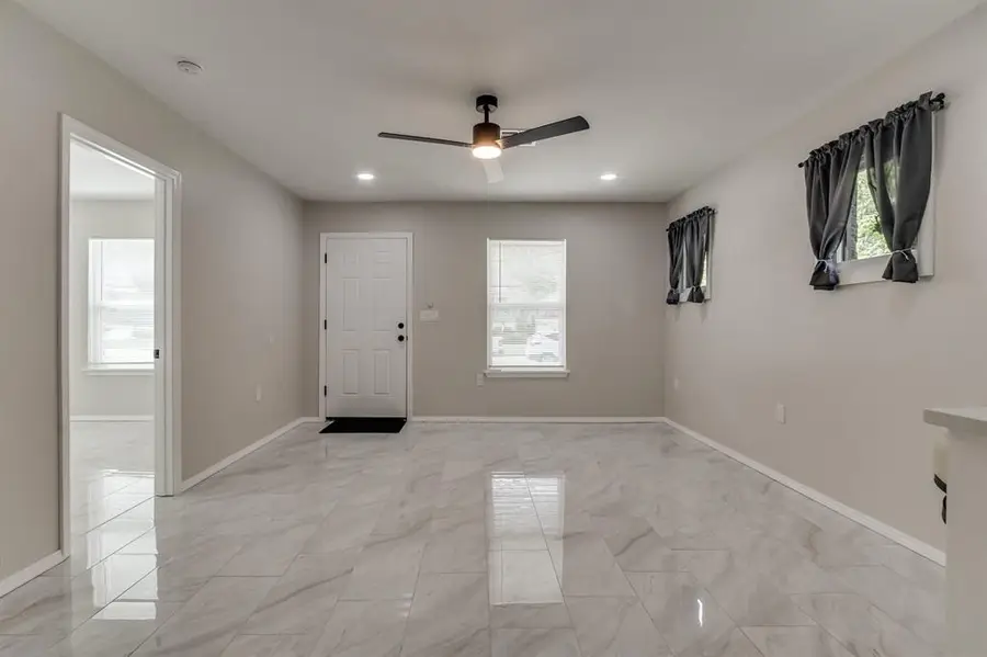 417 SE 23rd Street, Oklahoma City, OK 73129 - #3