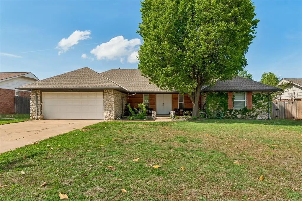 1305 Smiling Hill Boulevard, Edmond, OK 73013 - #1