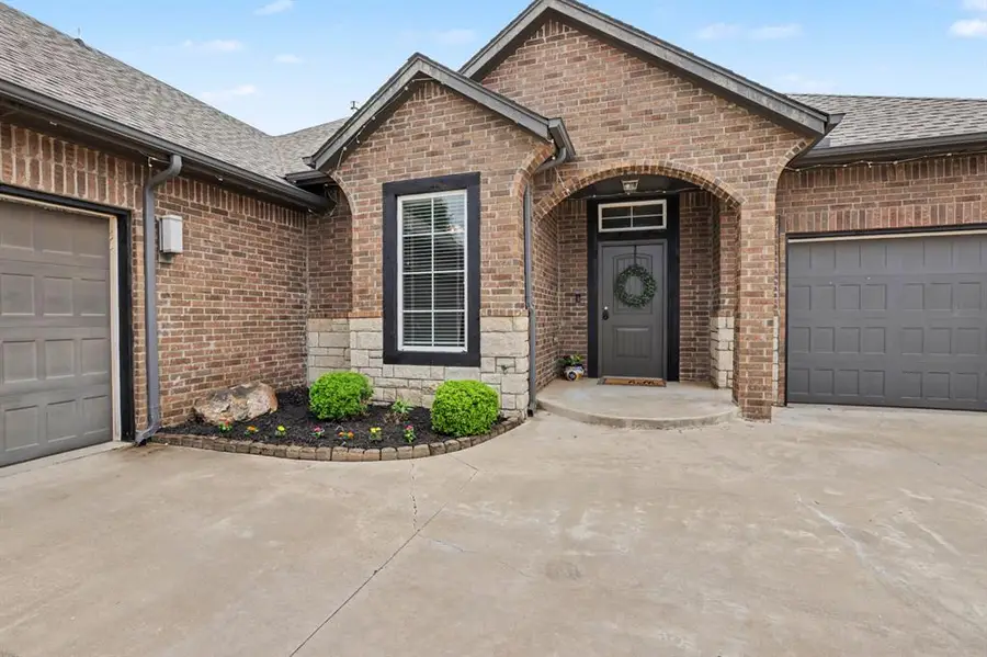 908 NW 186th Street, Edmond, OK 73012 - #3