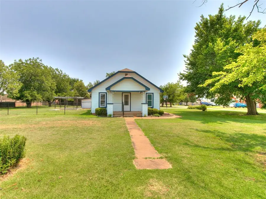 304 NW 2nd Street, Piedmont, OK 73078 - #2