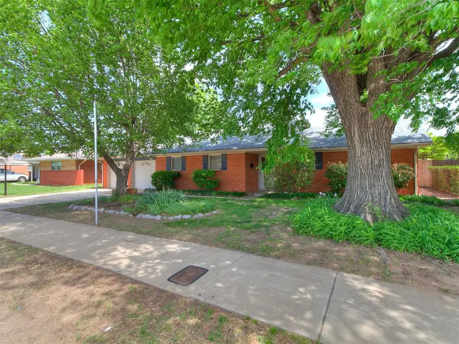 5004 N Warren Avenue, Oklahoma City, OK 73112 - #2