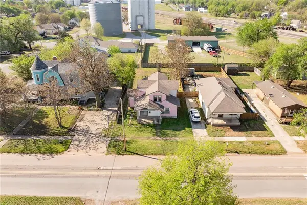 315 W Watts Street, El Reno, OK 73036
