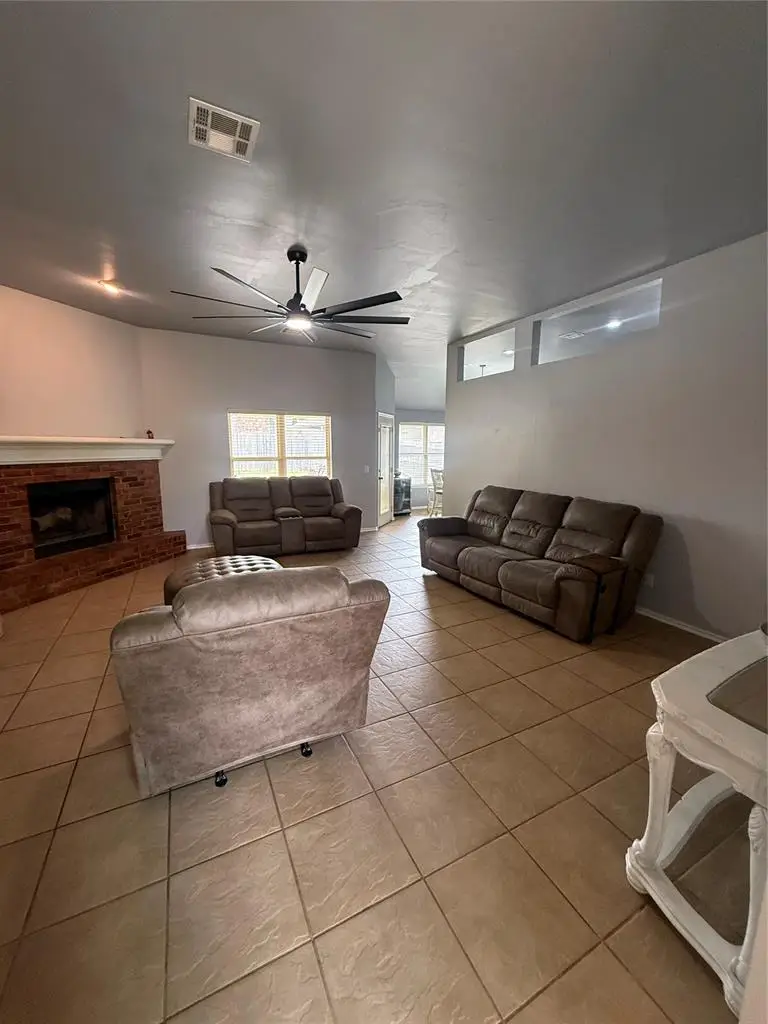 1800 Meadow Run Drive, Moore, OK 73160 - #3