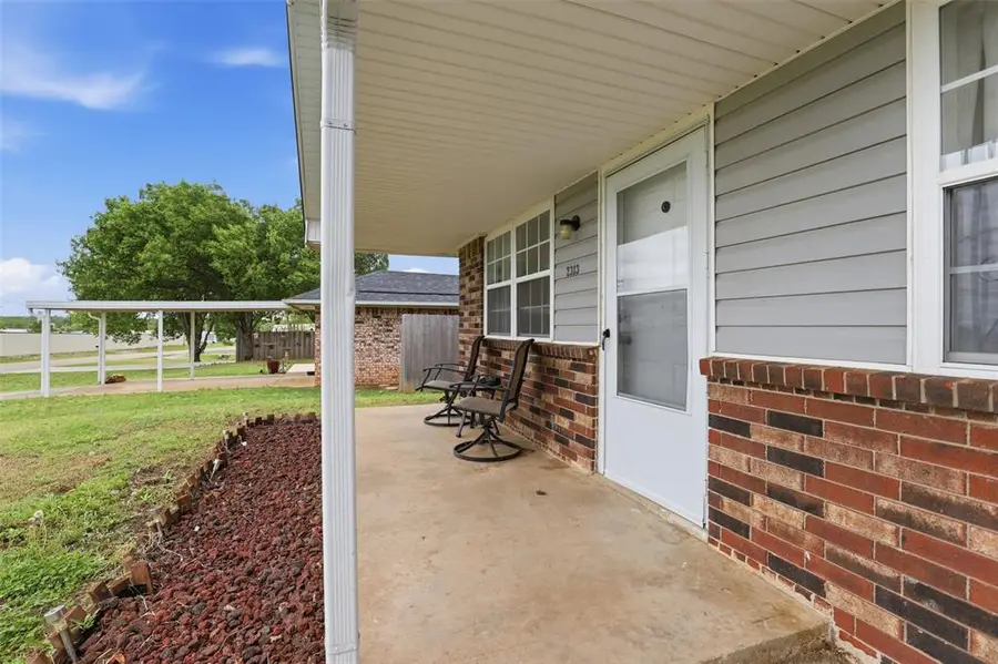 2313 8th Street, Prague, OK 74864 - #2