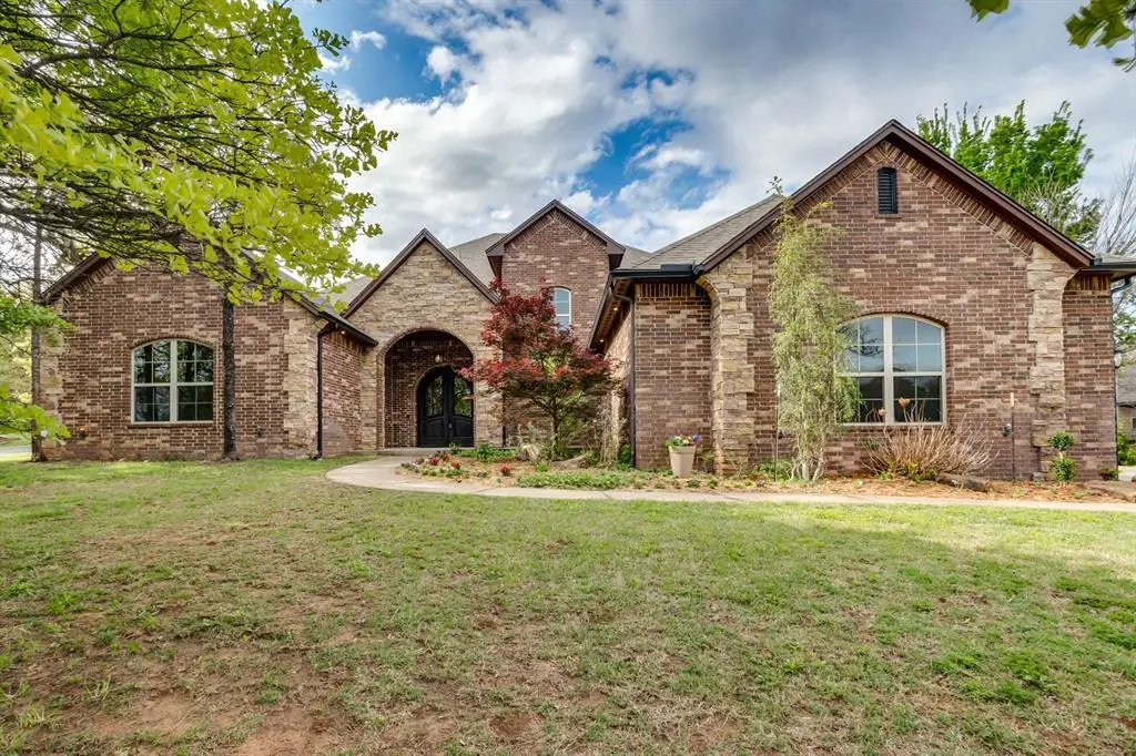 2082 Vaquero Court, Edmond, OK 73034 - #1