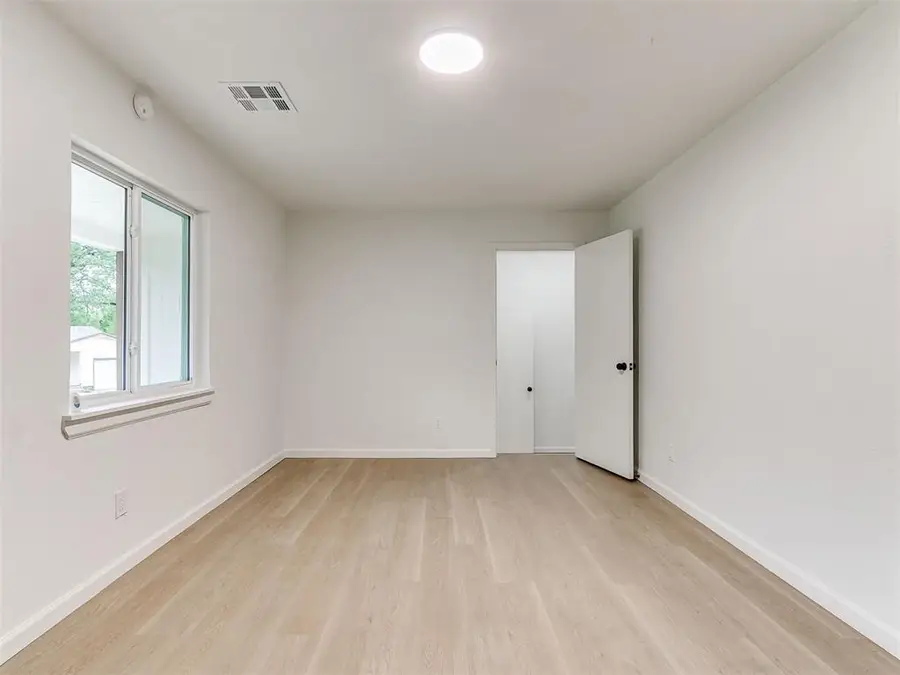 911 Crabtree Cove, Oklahoma City, OK 73110 - #2