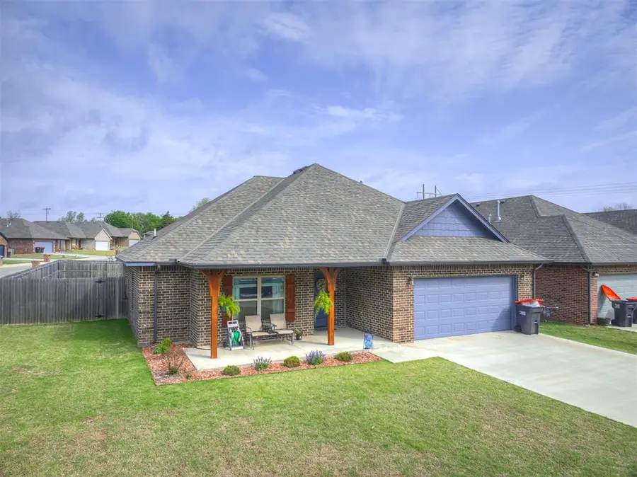 20547 N Santa Fe Avenue, Harrah, OK 73045 - #3