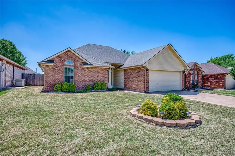 604 E Katelyn Lane, Mustang, OK 73064 - #3