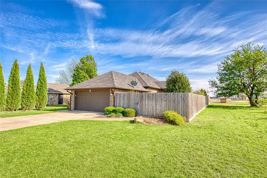 2826 W 2nd Street, Elk City, OK 73644 - #2