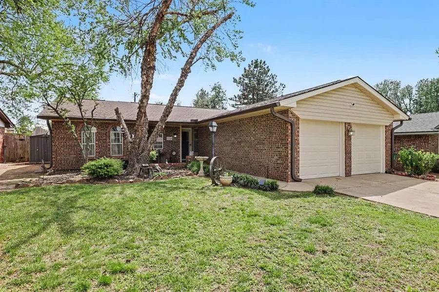 8120 NW 25th Street, Bethany, OK 73008 - #2
