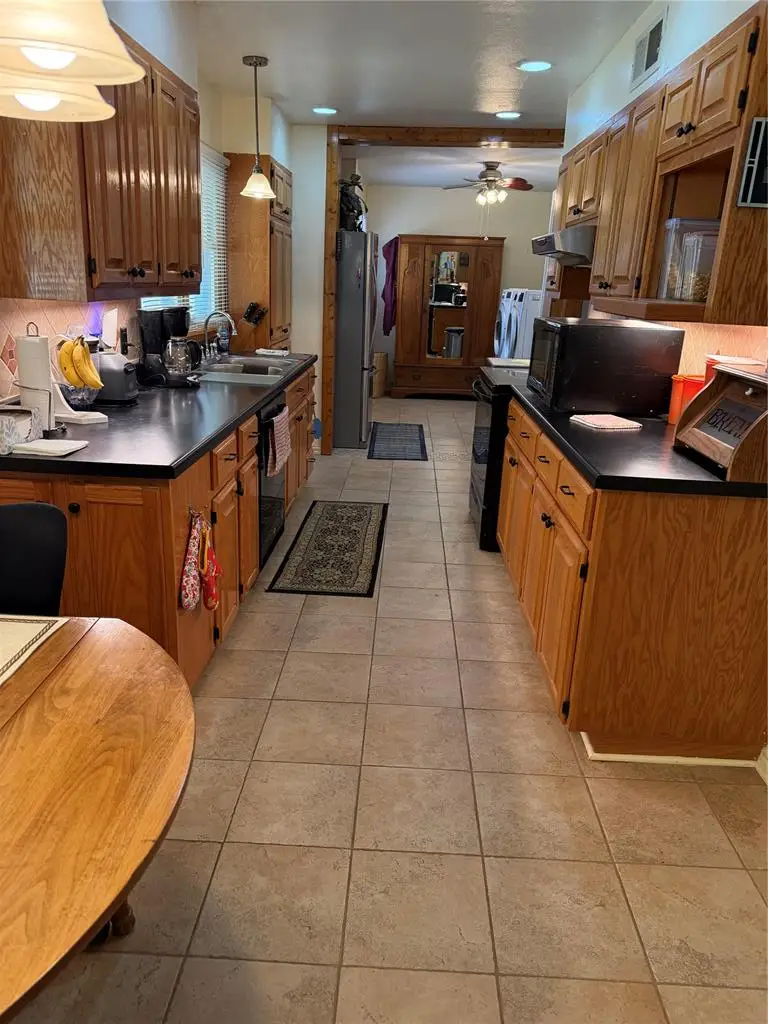 324 S Main Street, McLoud, OK 74851 - #3