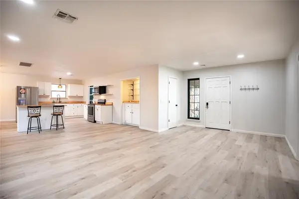 8305 NW 115th Street, Oklahoma City, OK 73162