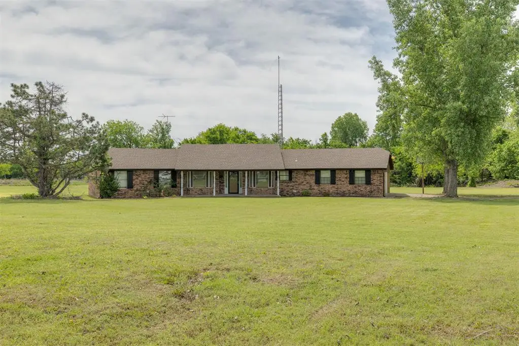 1723 County Rd 1213, Tuttle, OK 73089 - #1
