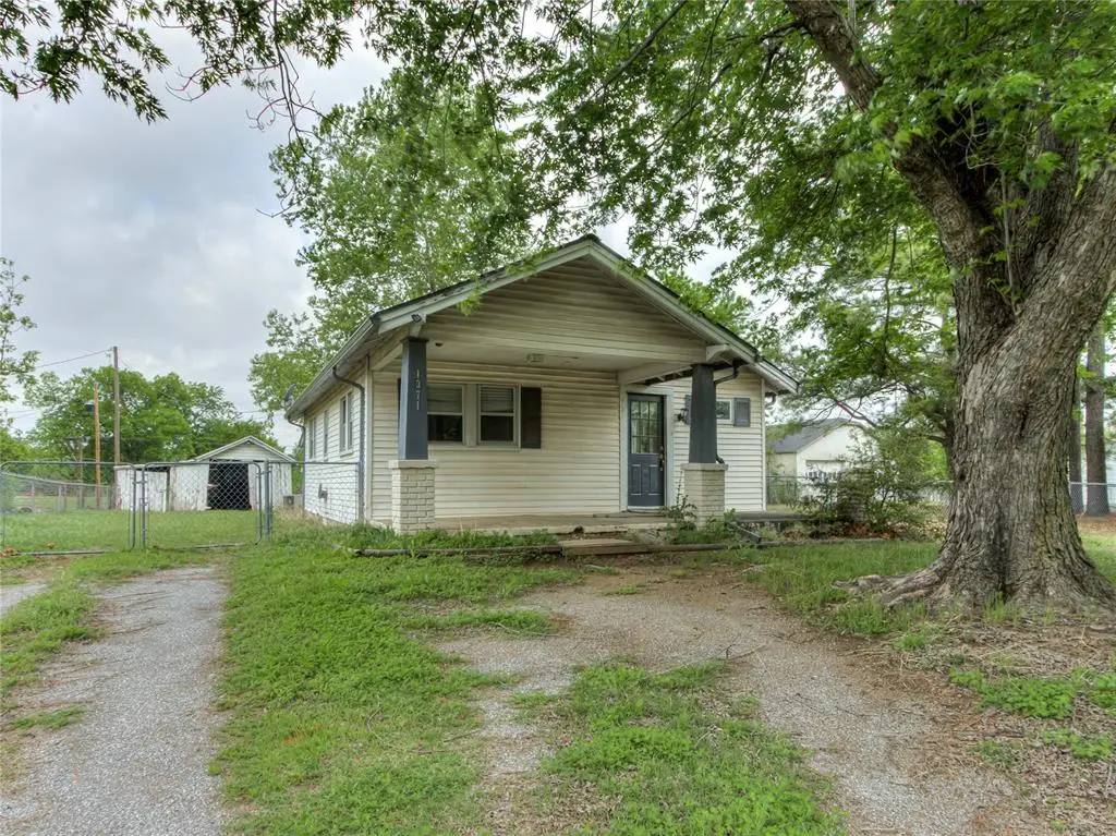 1371 N 1st Street, Harrah, OK 73045 - #1