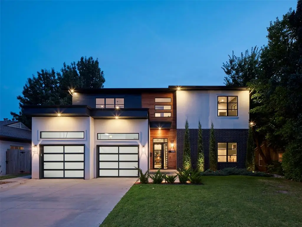 1212 W Wilshire Boulevard, Nichols Hills, OK 73116 - #1