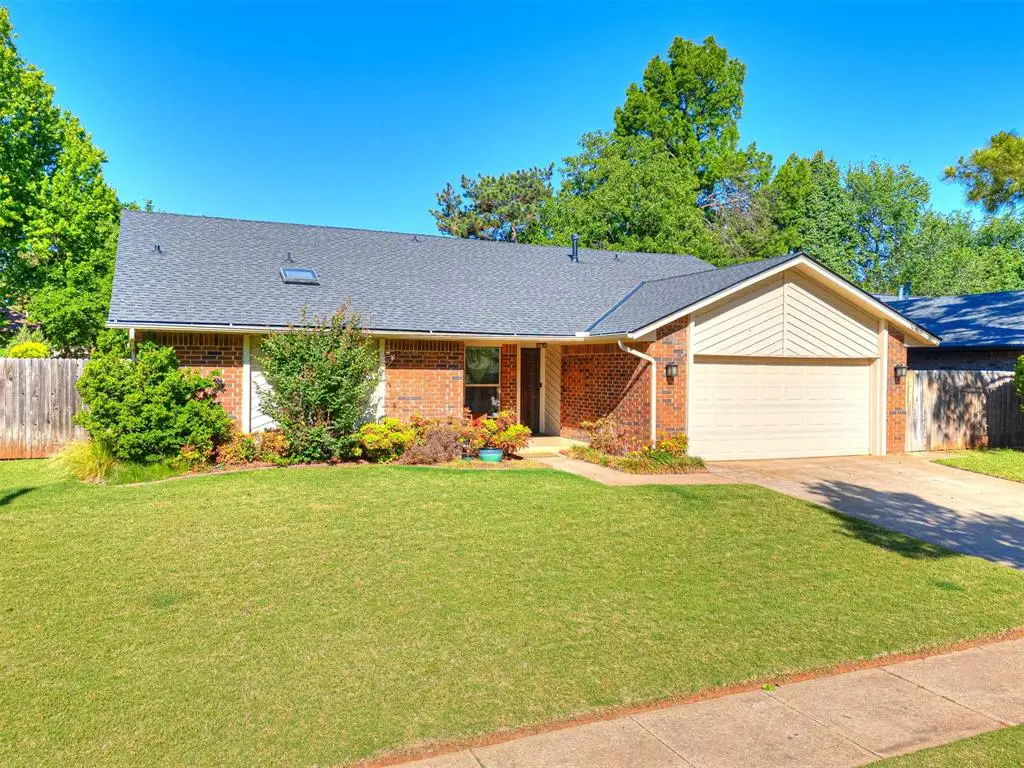 809 Lakeside Circle, Edmond, OK 73012 - #1