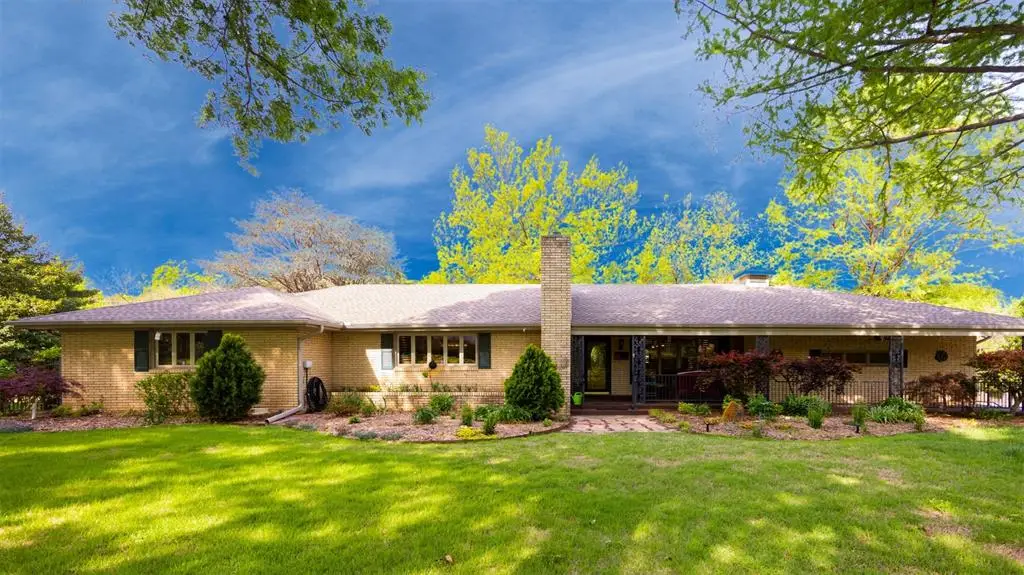 24 Hillcrest Drive, Ponca City, OK 74604 - #1