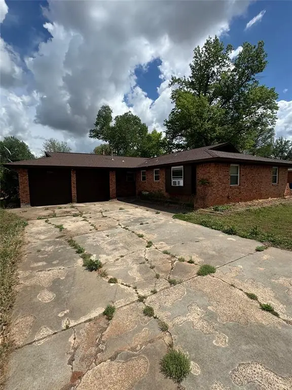 3308 Shadybrook Drive, Midwest City, OK 73110 - #1