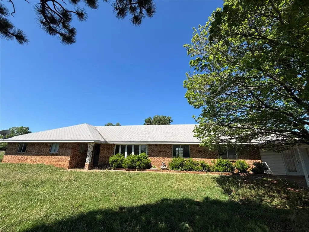 16056 S Watertower Road, Binger, OK 73009 - #1