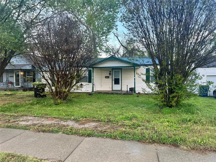 619 W Locust Street, Tecumseh, OK 74873 - #2