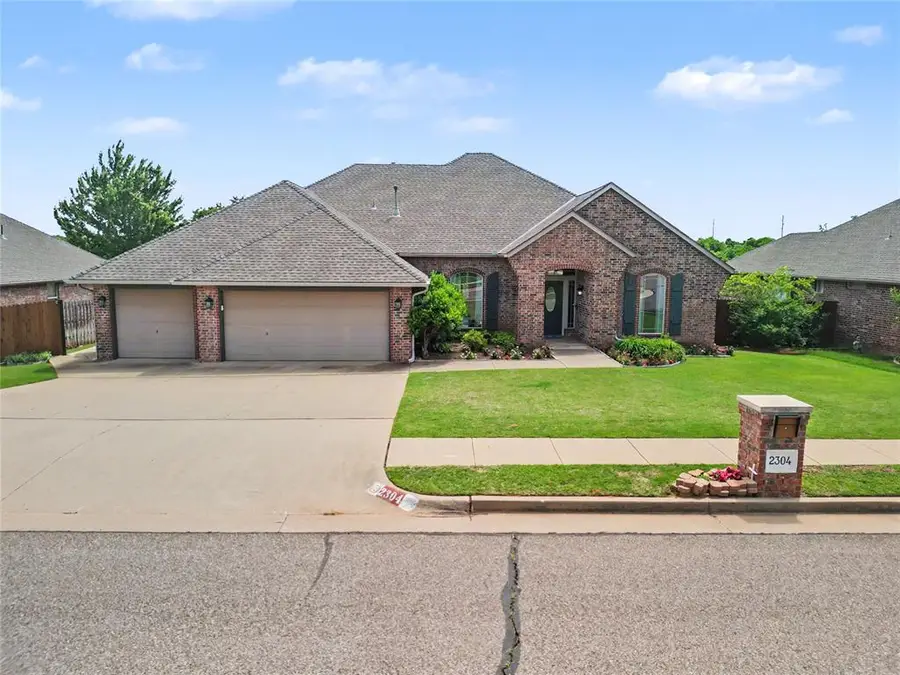 2304 Hanover Lane, Edmond, OK 73034 - #2