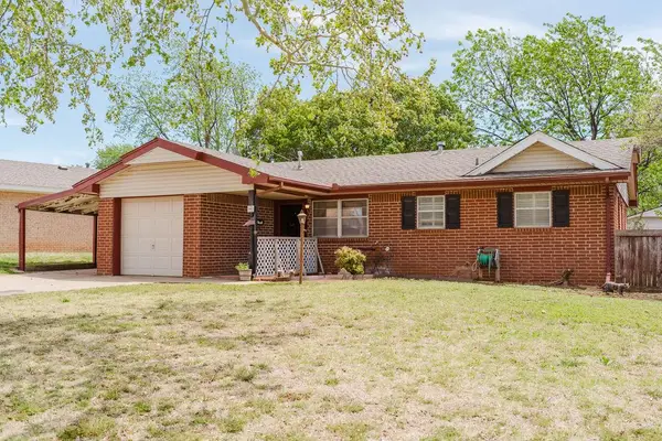 110 Ramsey Place, Elk City, OK 73644
