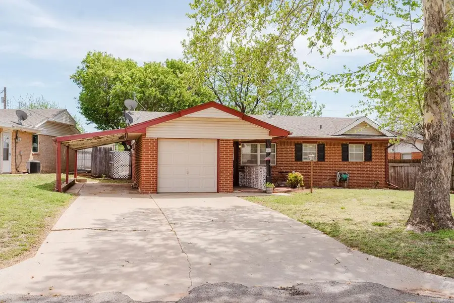 110 Ramsey Place, Elk City, OK 73644 - #2