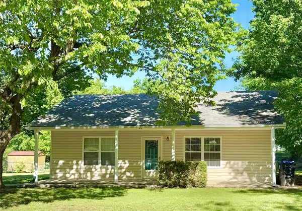 818 N Cleason Avenue, Davenport, OK 74026