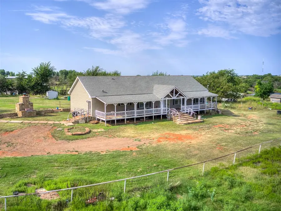 4124 E Horseshoe Lane, Moore, OK 73160 - #3