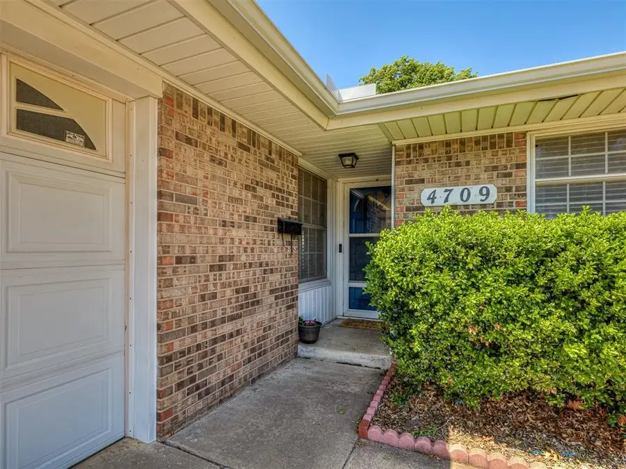 4709 Newport Drive, Del City, OK 73115 - #3