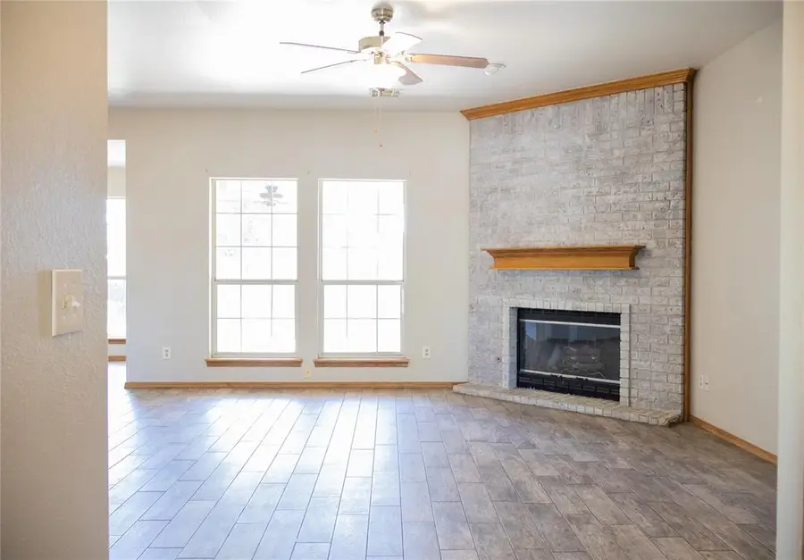 504 S Quail Run, Altus, OK 73521 - #3