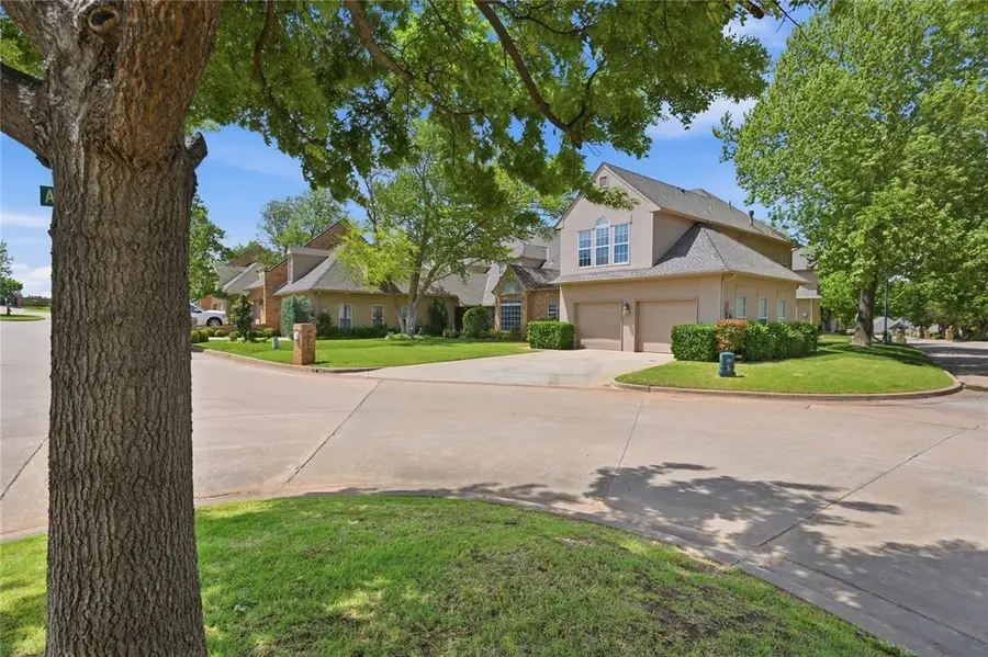 5515 Fairway Drive, Edmond, OK 73025 - #3