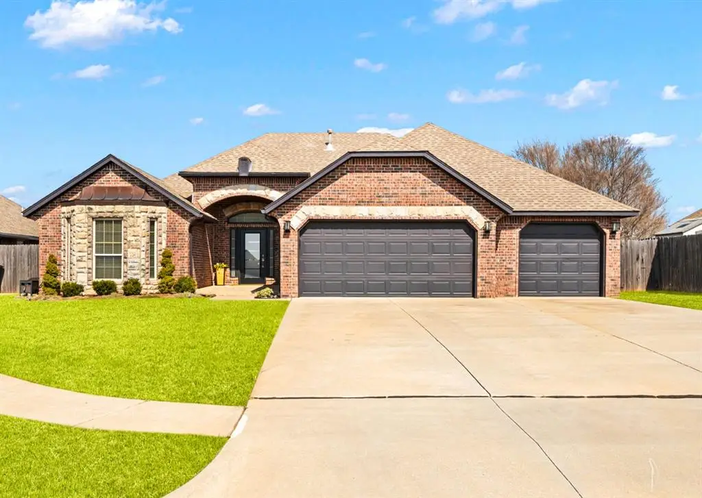 1507 NW 13th Place, Moore, OK 73170 - #1