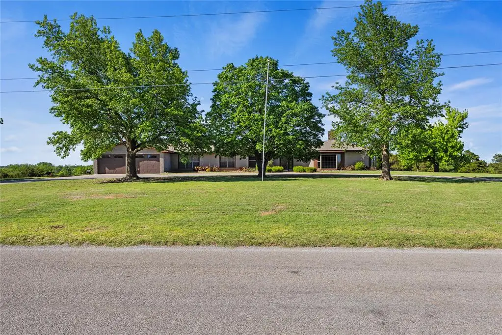 24331 E 1030 Road, Weatherford, OK 73096 - #1