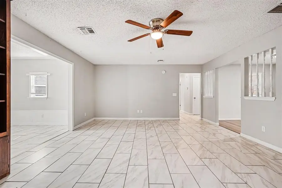 3821 W Oakcliff Drive, Oklahoma City, OK 73135 - #3