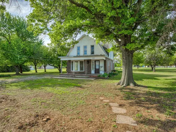1904 Travis Road, El Reno, OK 73036