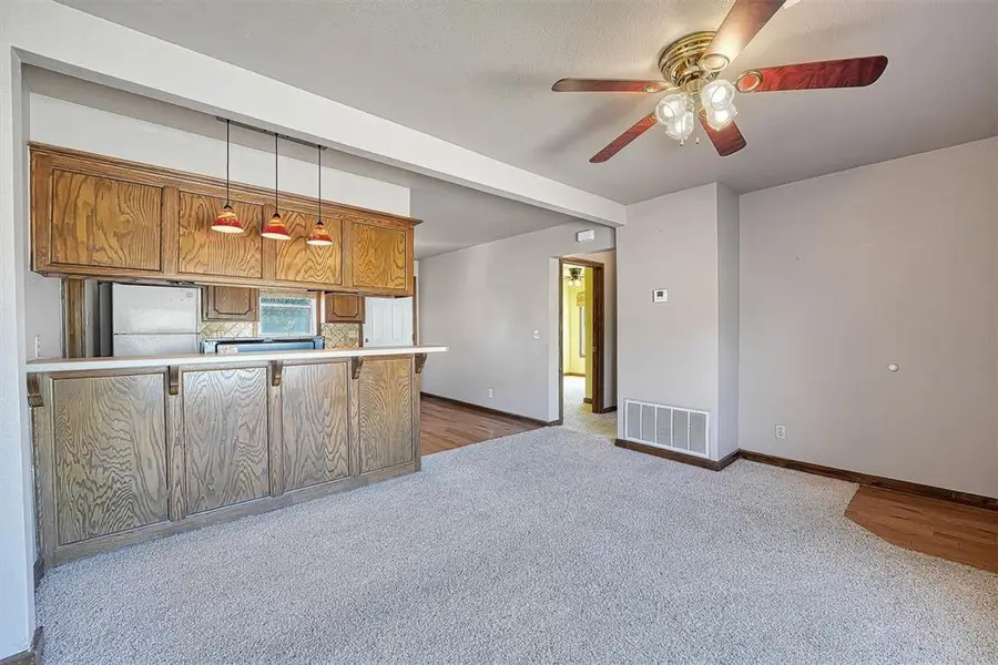 1106 N Indiana Street, Weatherford, OK 73096 - #3