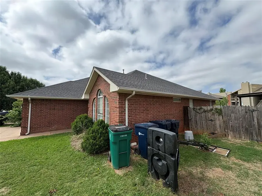 2631 Silvertree Drive, Oklahoma City, OK 73120 - #2