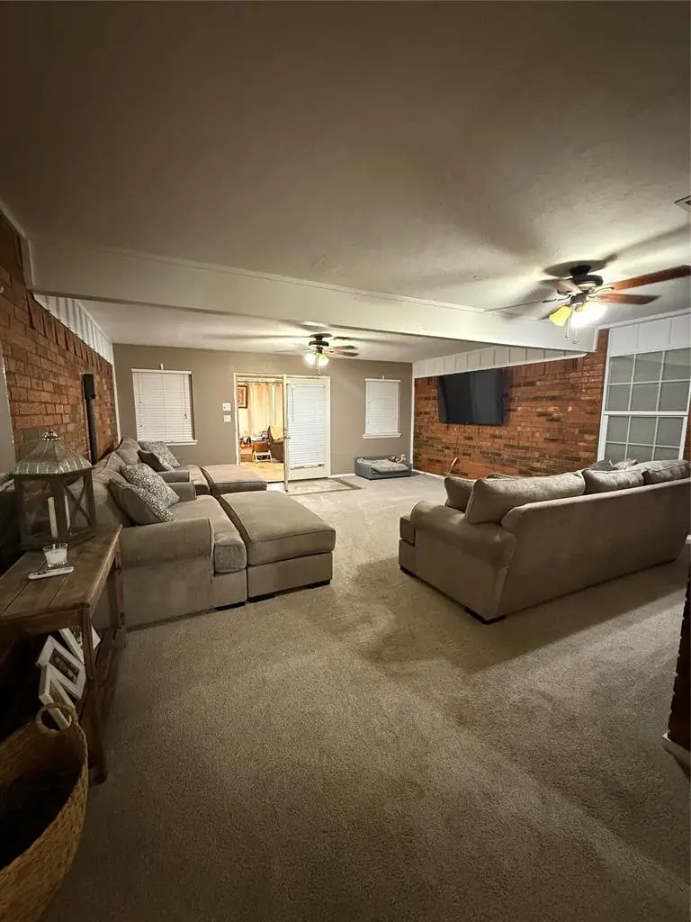 716 NE Canterbury Street, Altus, OK 73521 - #3