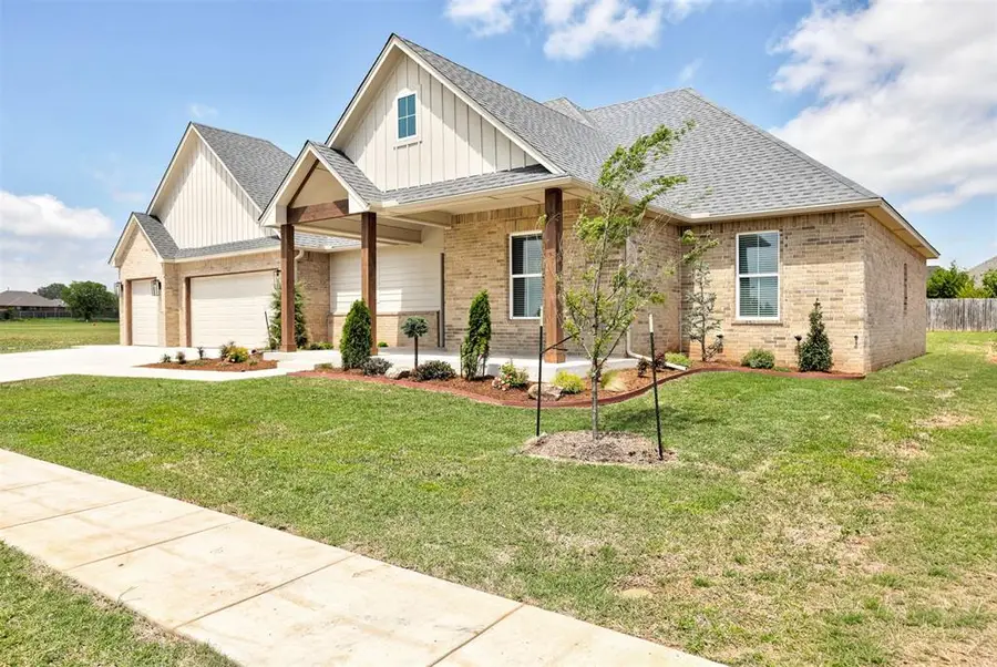 10913 NW 31st Terrace, Yukon, OK 73099 - #2