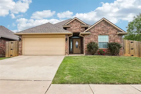 846 SW 14th Street, Moore, OK 73160